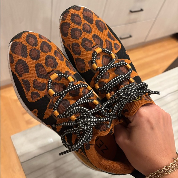 Zerogrand Grand 360 Overtake Lite animal print leopard running shoes - Picture 3 of 7